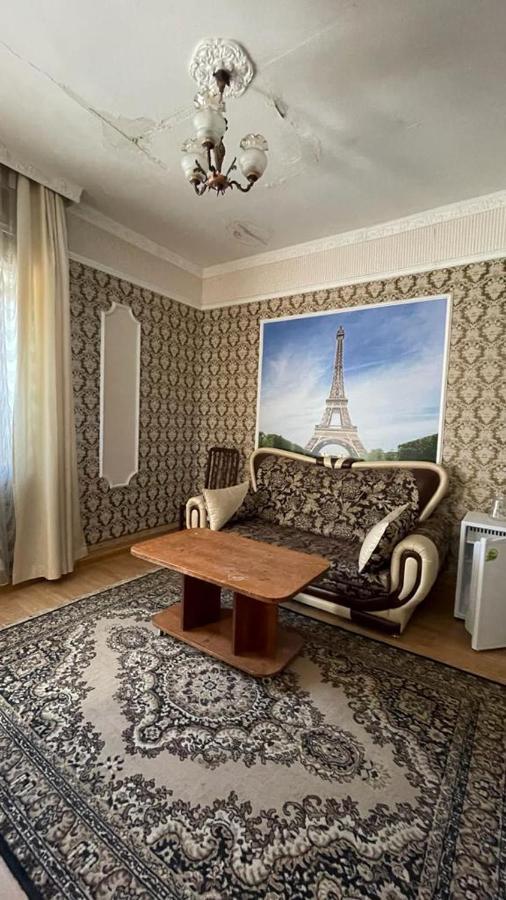 Rosa Roze Luxe House Karagandy Exterior foto